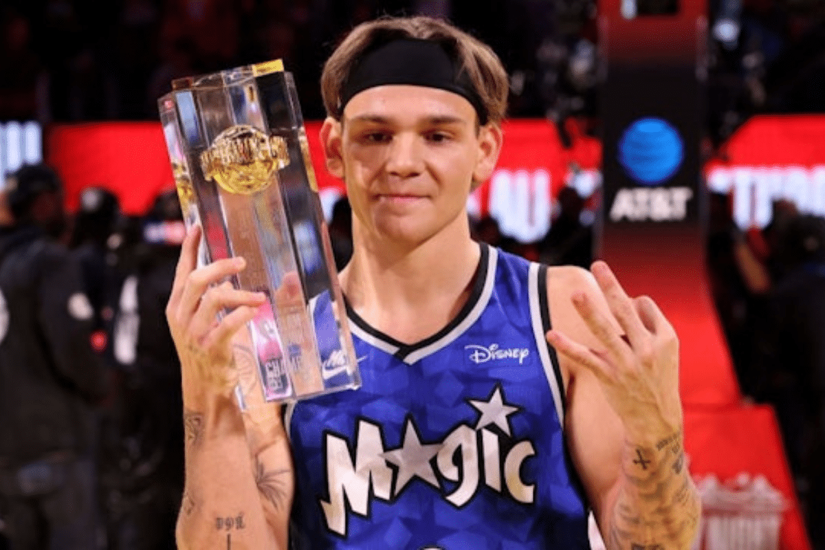 麥隆入樽賽退出